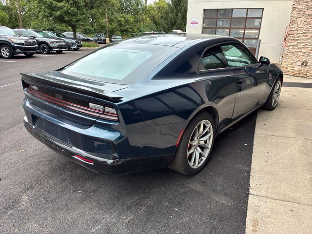 Used 2024 Dodge Charger Daytona Scat Pack w/ Plus Group AWD/4WD image 7