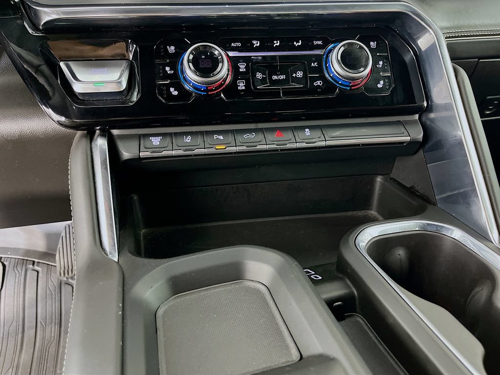 Used 2024 GMC Sierra 3500 Denali Ultimate AWD/4WD image 22