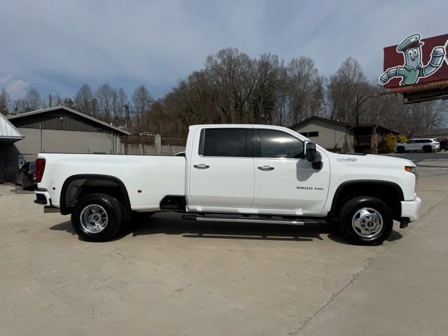 Used 2023 Chevrolet Silverado 3500 High Country AWD/4WD image 3