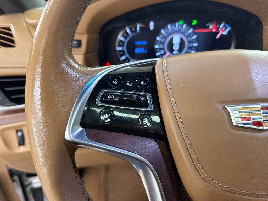 Used 2017 Cadillac Escalade Platinum AWD/4WD image 22