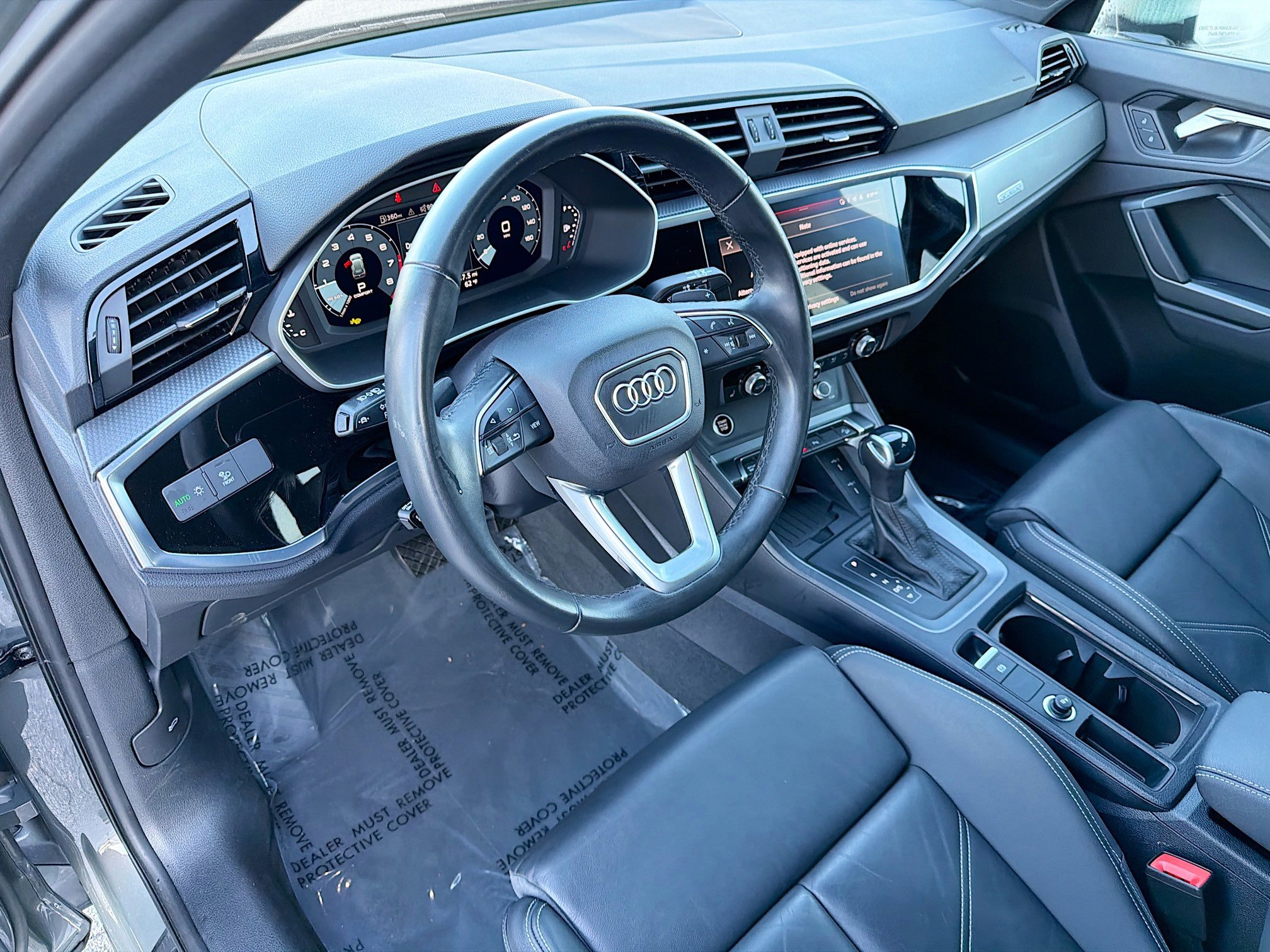 Used 2024 Audi Q3 2.0T Premium Plus image 25