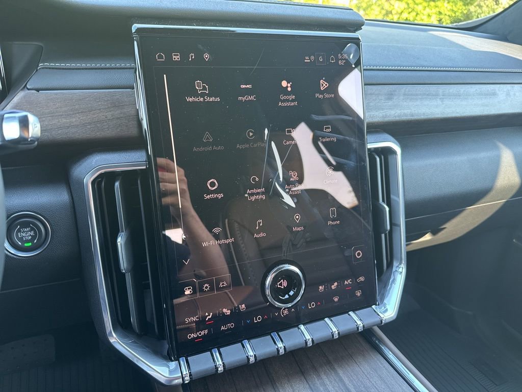 New 2026 GMC Acadia Denali Ultimate w/ LPO, Floor Liner Package AWD/4WD image 20