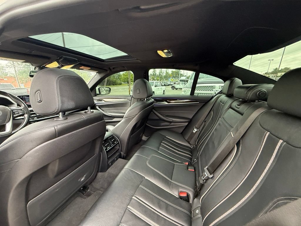 Used 2018 BMW 530e RWD image 25