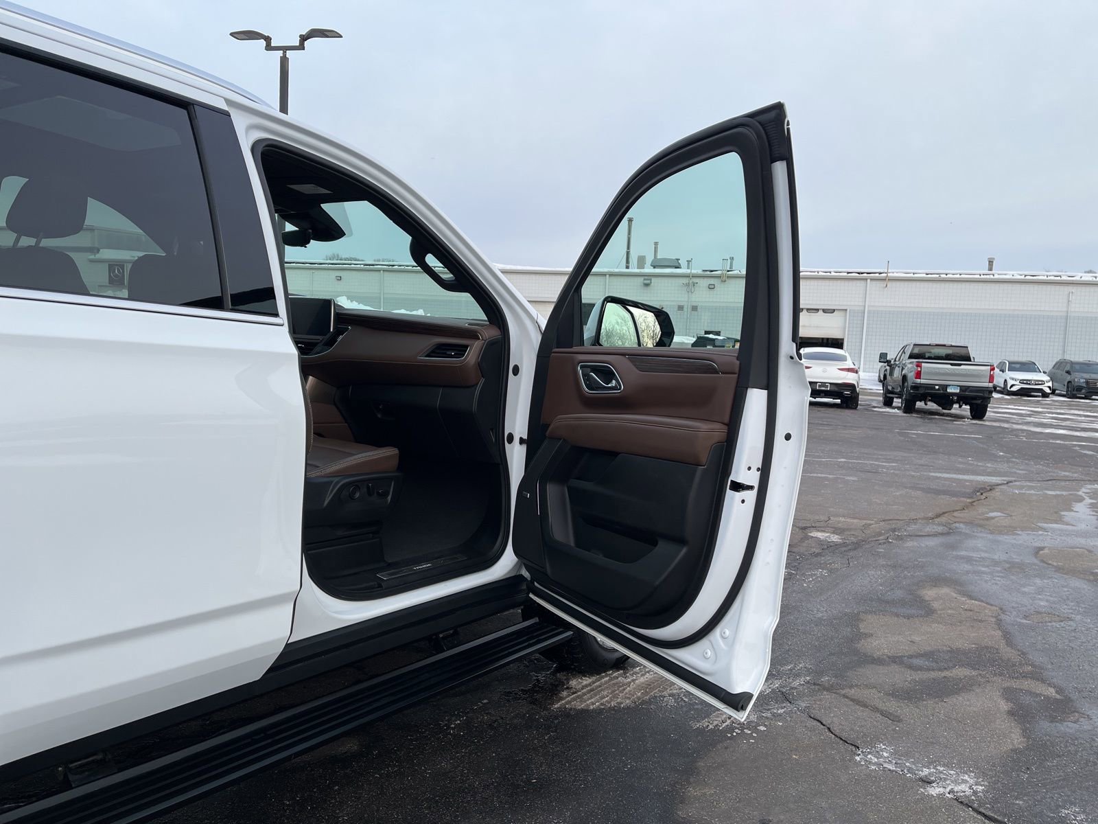 Certified 2023 Chevrolet Tahoe High Country w/ LPO, Illumination Package image 24