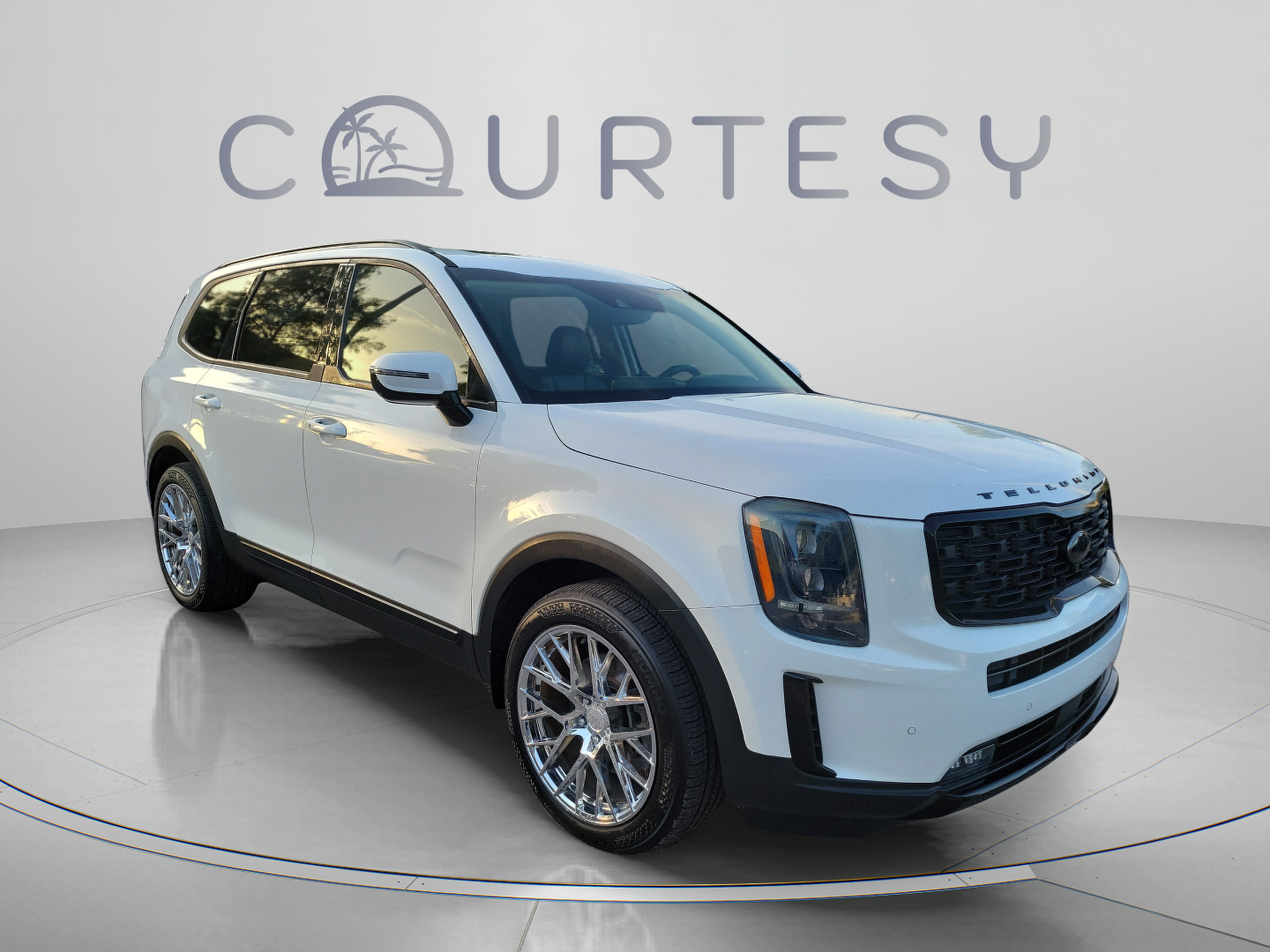 Certified 2021 Kia Telluride SX w/ Nightfall Edition Package AWD/4WD image 5