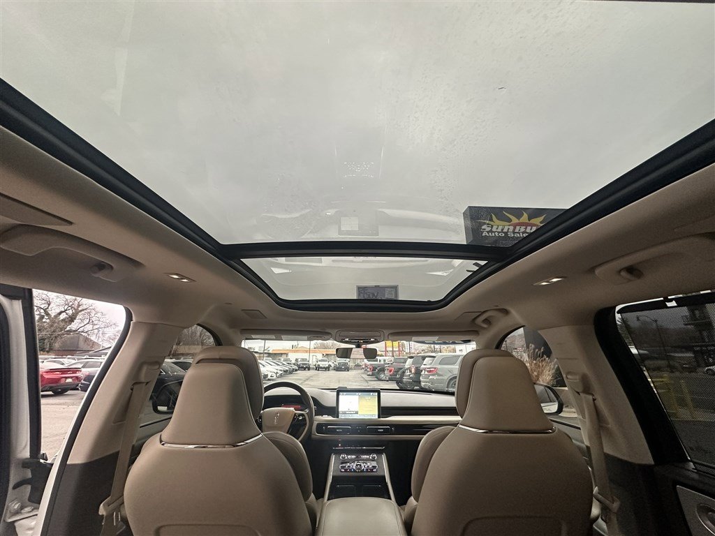Used 2022 Lincoln Aviator Reserve w/ Equipment Group 201A image 27