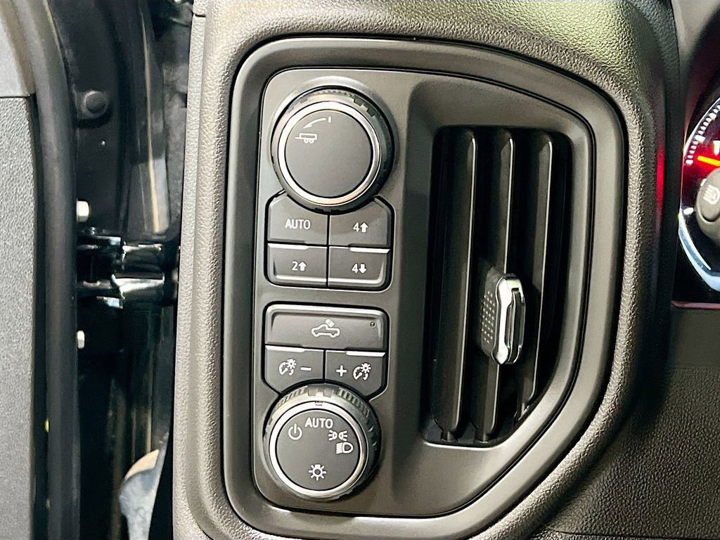 Used 2024 Chevrolet Silverado 1500 Custom Trail Boss image 10