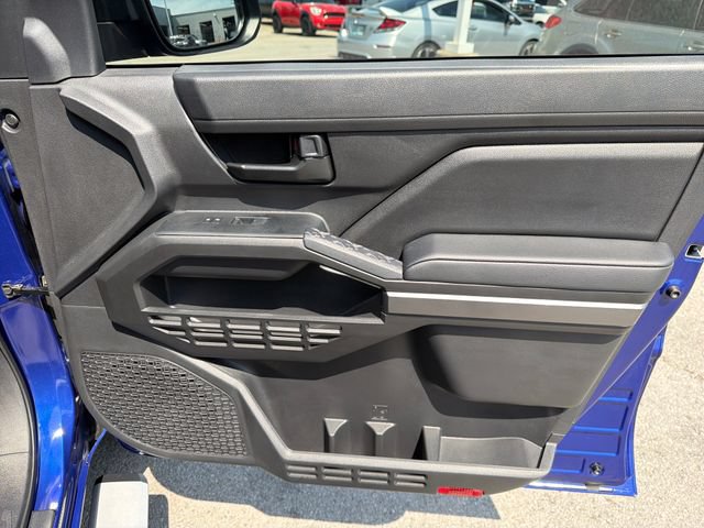 Used 2025 Toyota Tacoma SR5 AWD/4WD image 23