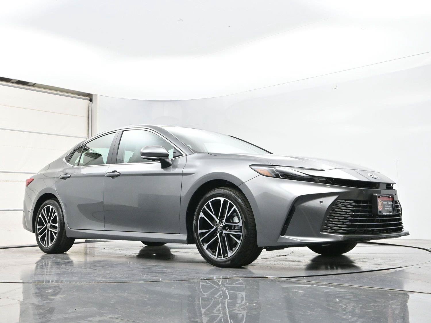 Used 2025 Toyota Camry XLE w/ Premium Plus Package AWD/4WD image 31