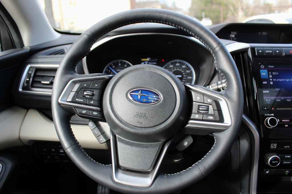 Used 2020 Subaru Ascent Limited w/ Technology Package image 16