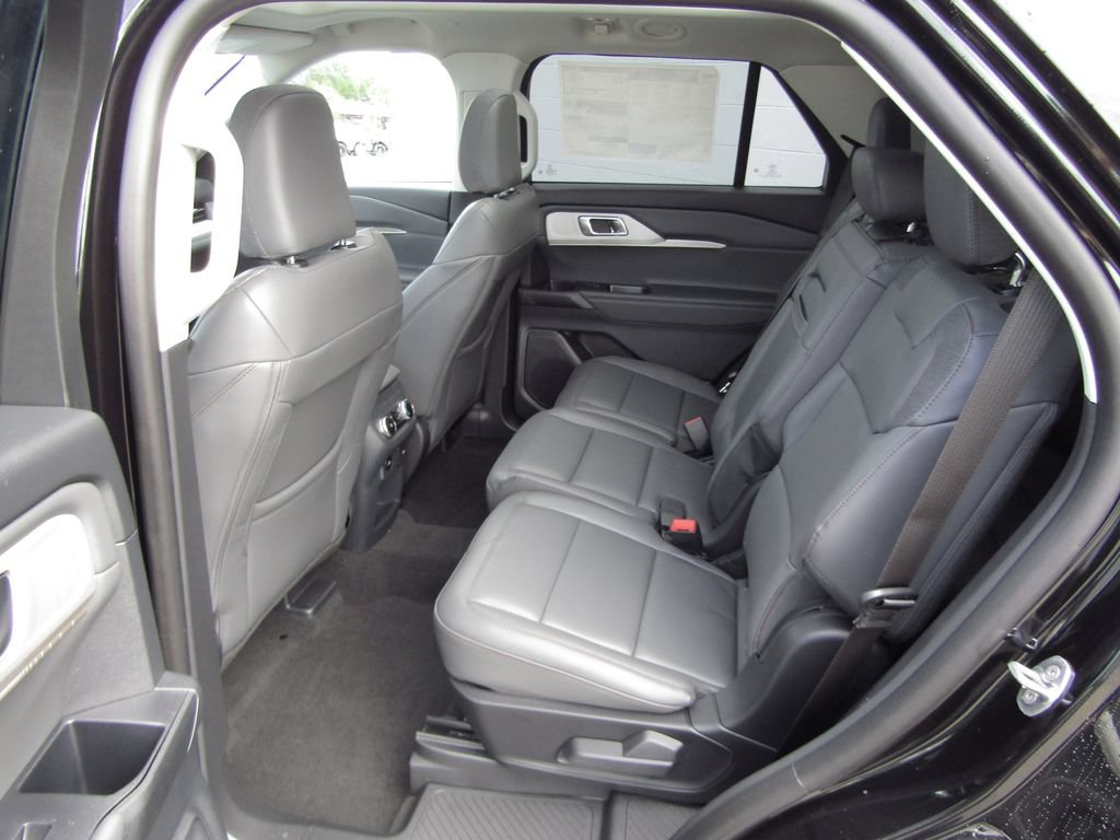 New 2026 Ford Explorer Active w/ Active Comfort Package AWD/4WD image 18