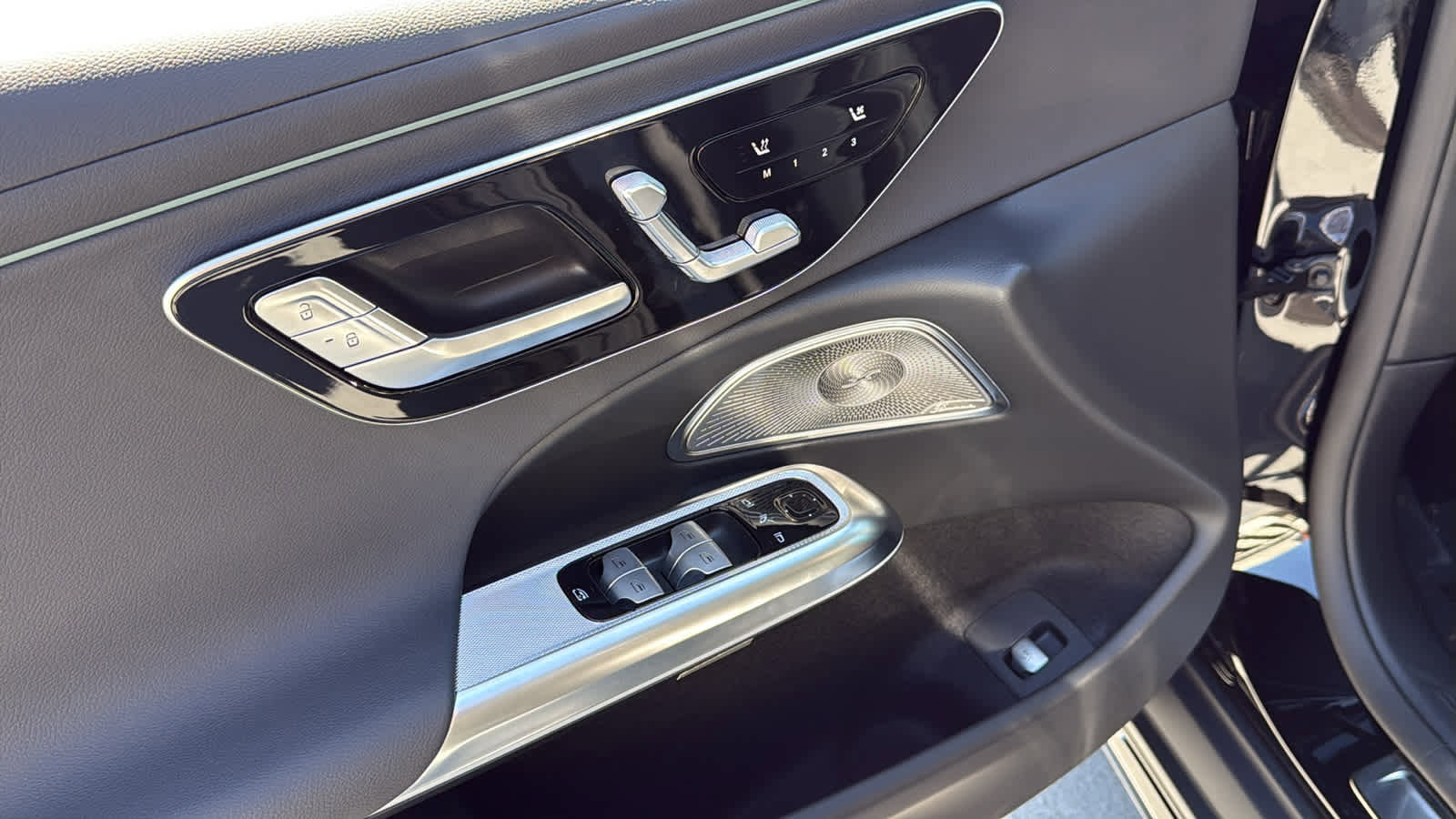 New 2026 Mercedes-Benz E 450 4MATIC All-Terrain Wagon image 16