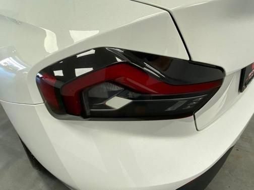 Used 2022 BMW 230i Coupe w/ Premium Package 2 RWD image 13