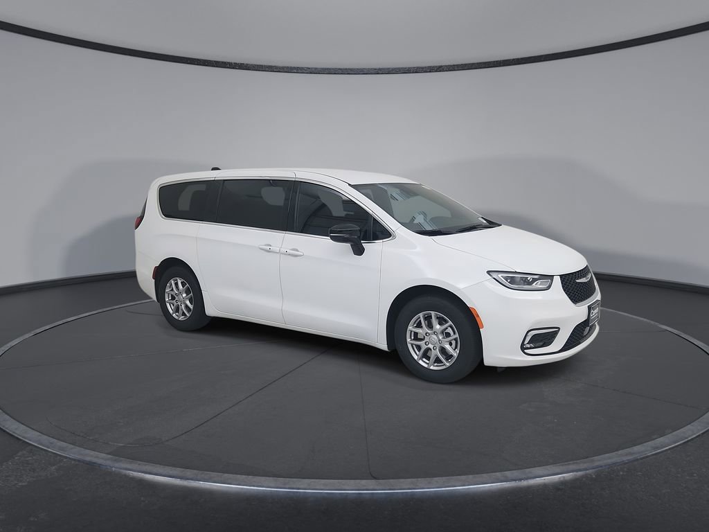 New 2026 Chrysler Pacifica Select FWD video 2