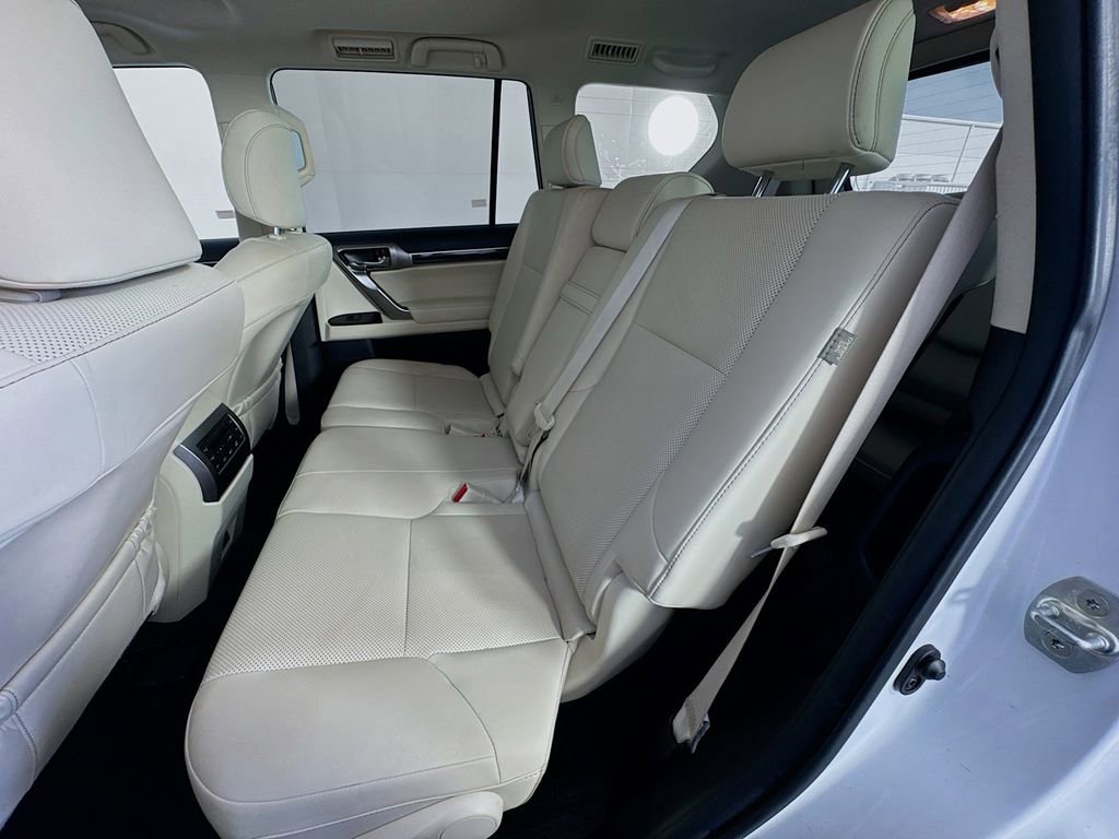 Used 2023 Lexus GX 460 Premium image 25