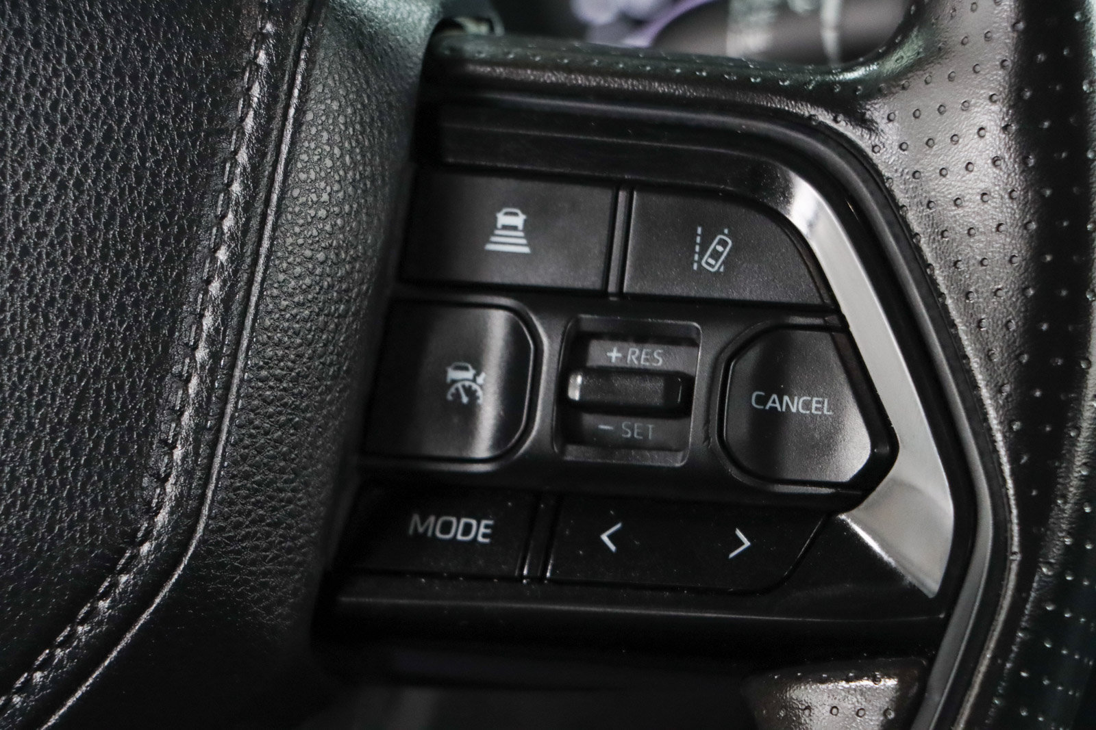 Used 2024 Toyota Tundra SR5 w/ SR5 Convenience Package AWD/4WD image 15