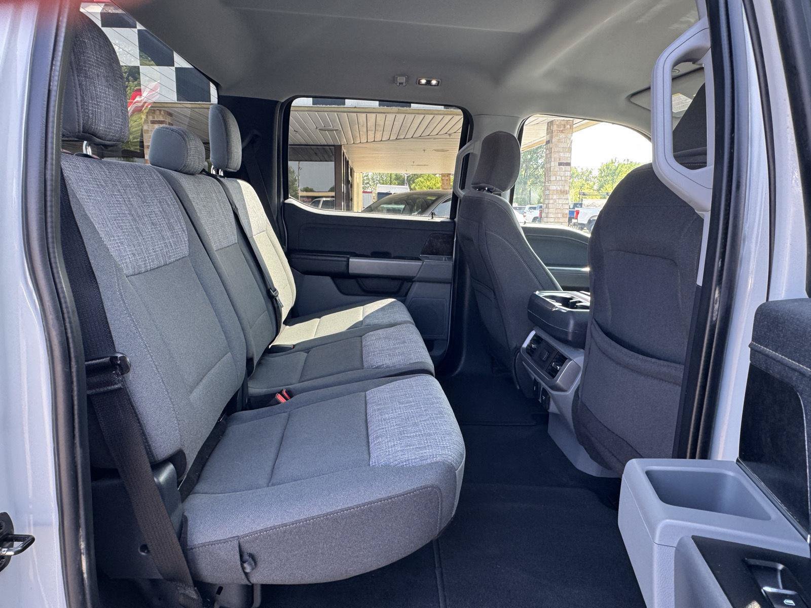Used 2023 Ford F150 Lightning XLT AWD/4WD image 27