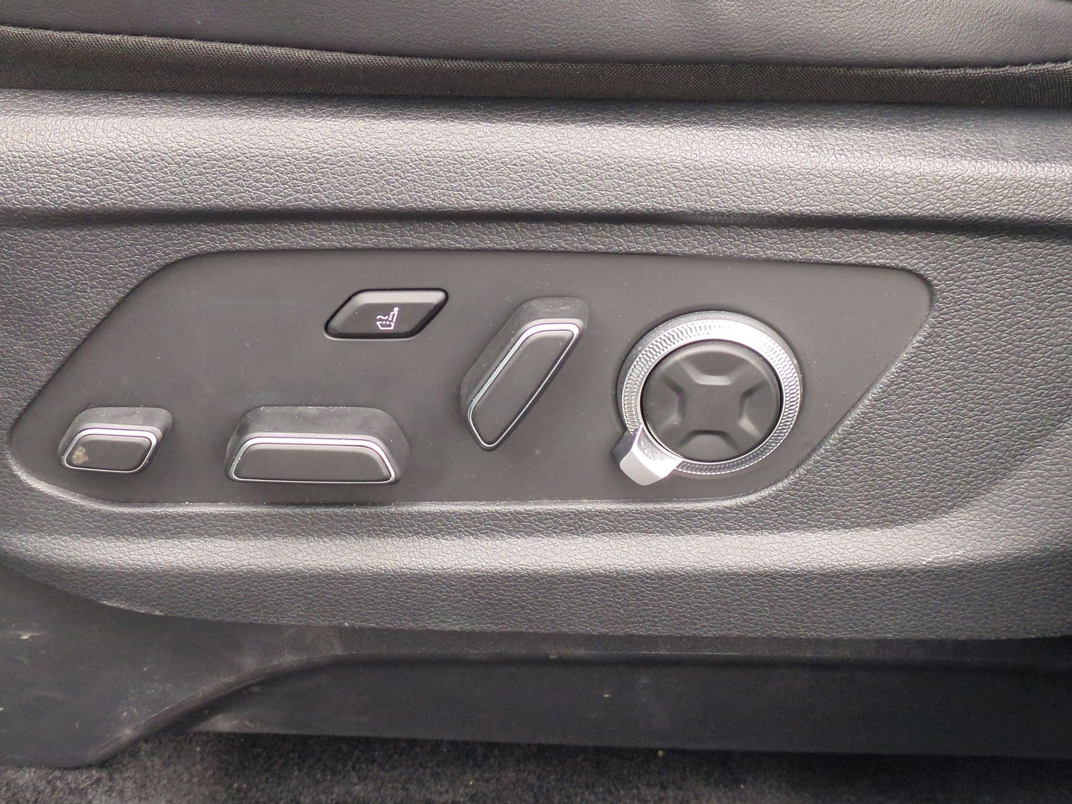 Used 2024 Hyundai Palisade Calligraphy image 21