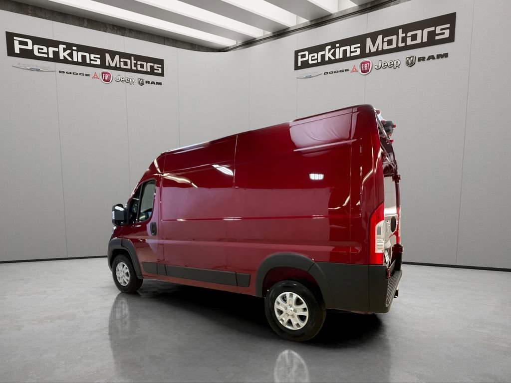 New 2025 RAM ProMaster 1500 w/ Quick Order Package 22G SLT image 3