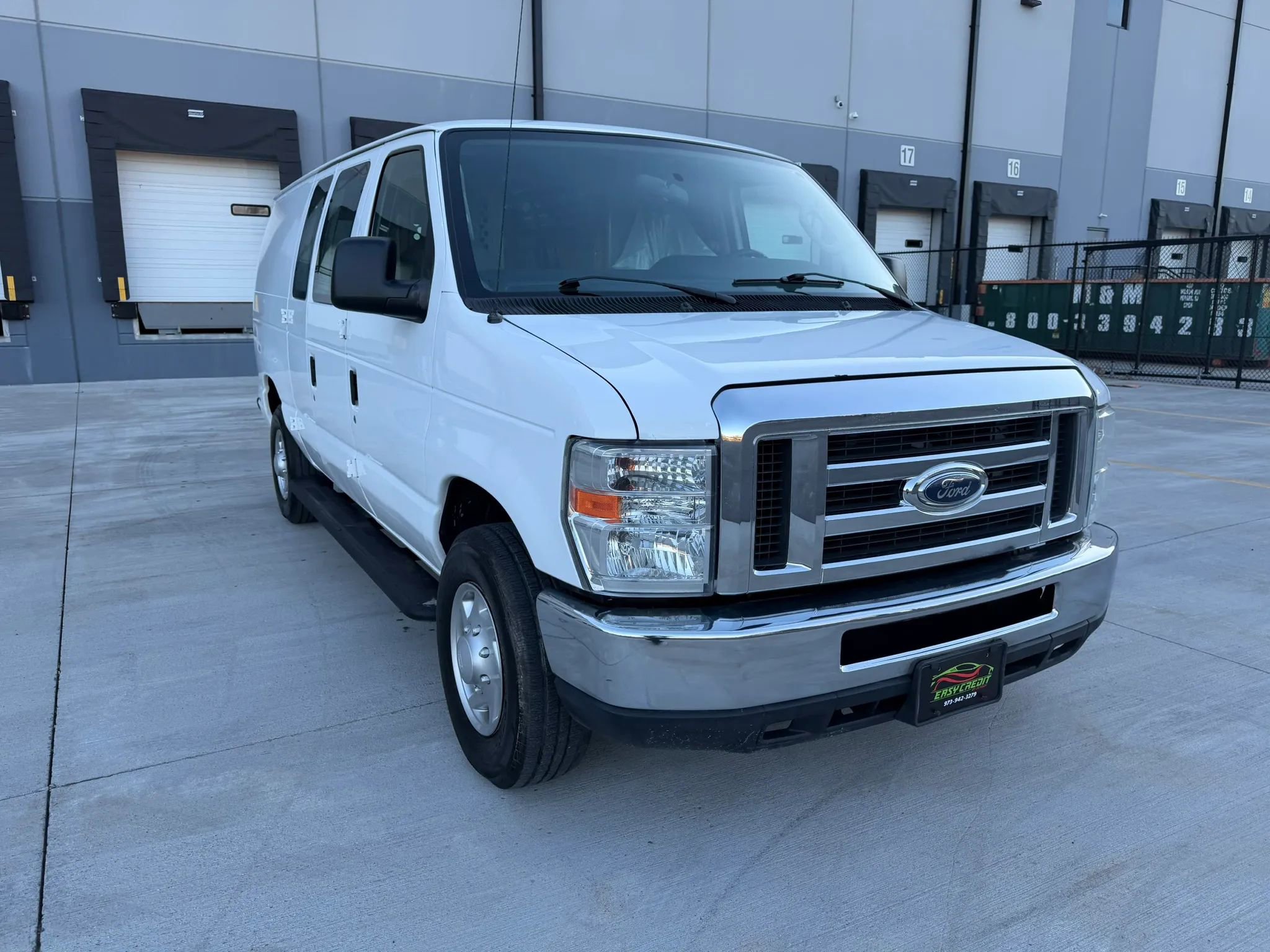 Used 2014 Ford E-250 and Econoline 250 Van 3D w/ Power Group image 16