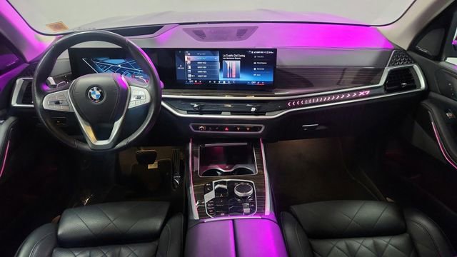 Used 2025 BMW X7 xDrive40i image 18