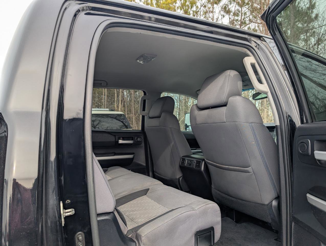 Used 2016 Toyota Tundra SR5 w/ SR5 Upgrade Package image 21