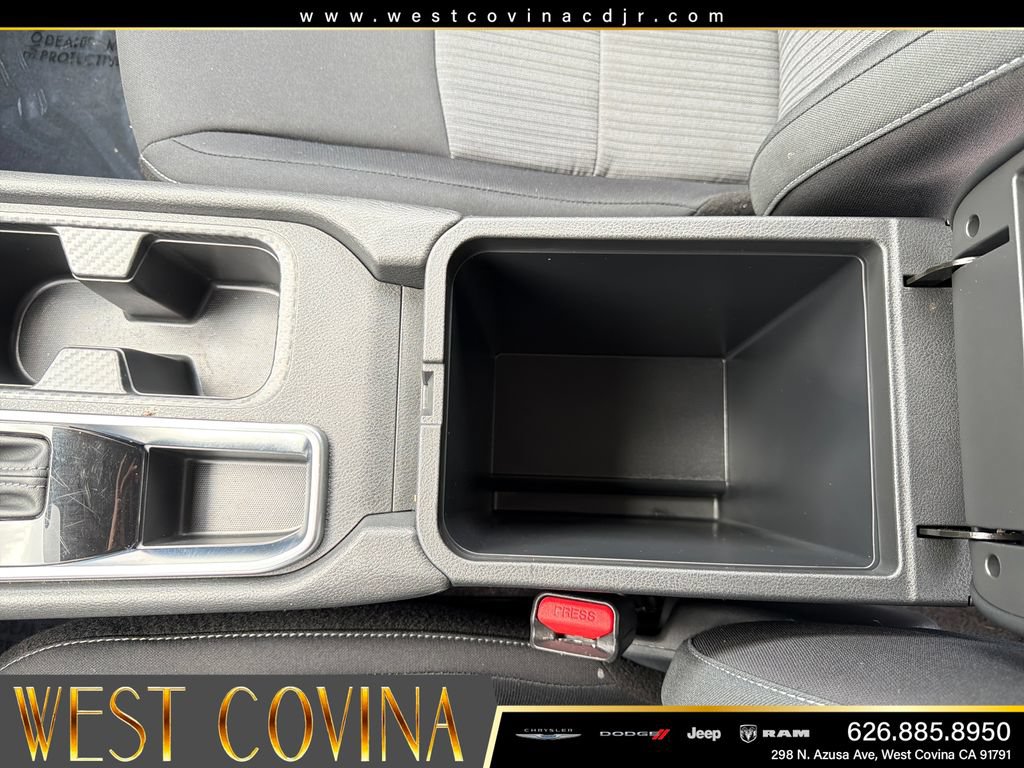 Used 2025 Nissan Sentra SV FWD image 21