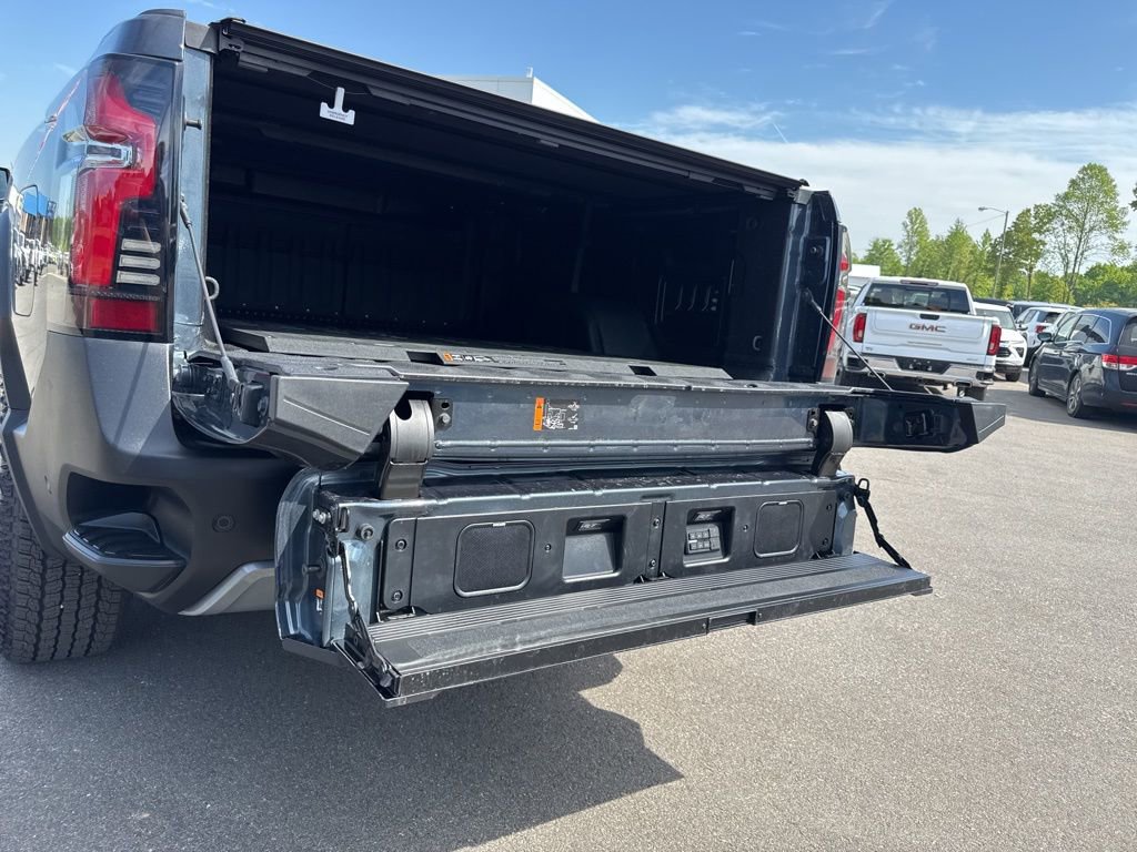 Used 2026 Chevrolet Silverado EV Trail Boss w/ LPO, Gameday Tailgate Package image 31