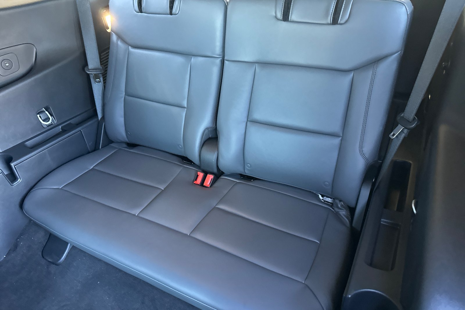 New 2027 Ford Explorer Active w/ Active Comfort Package RWD image 15