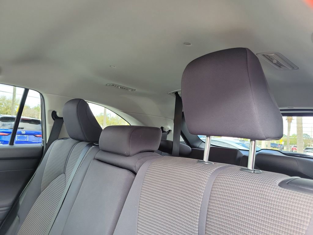 Used 2021 Toyota Highlander LE image 16