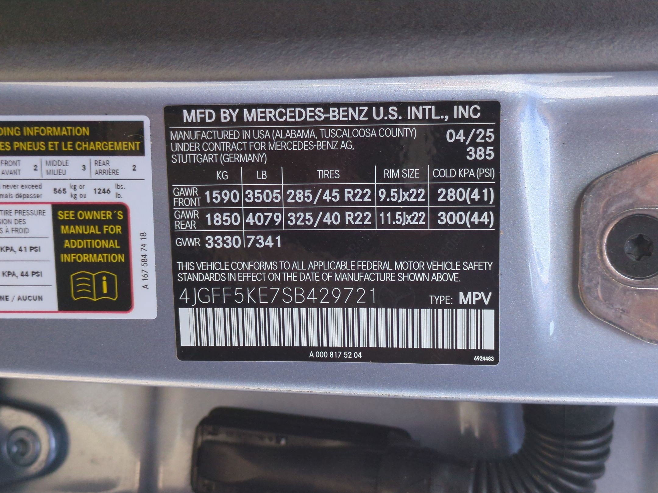 Certified 2025 Mercedes-Benz GLS 450 4MATIC image 39