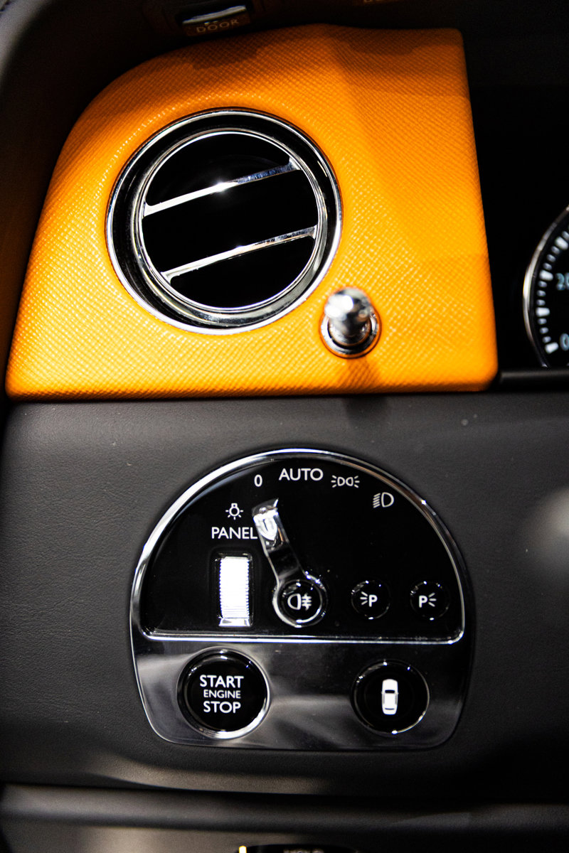 Certified 2024 Rolls-Royce Cullinan image 33