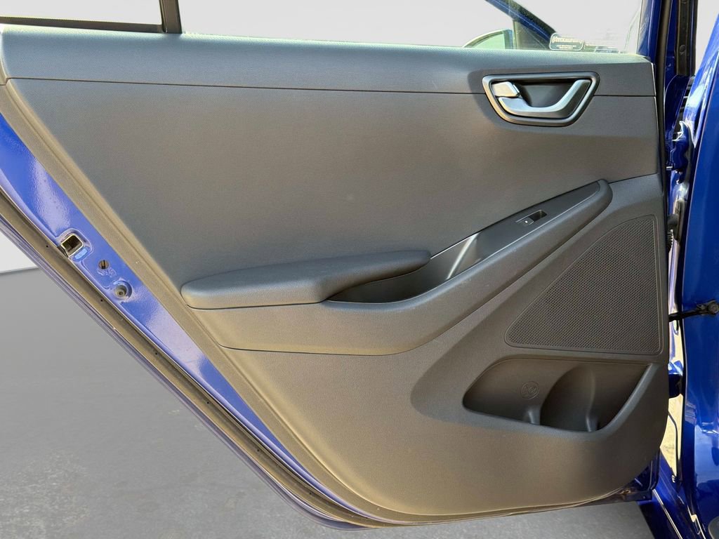 Used 2022 Hyundai Ioniq Limited FWD image 13