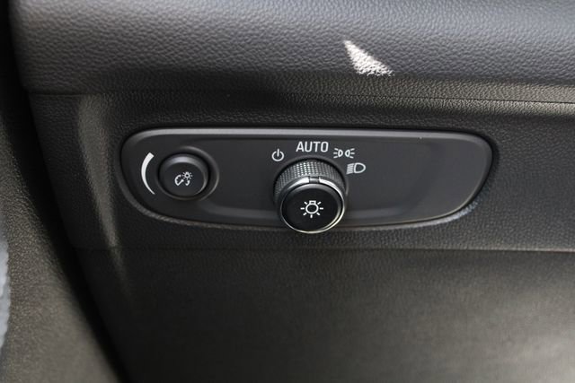 Used 2023 Buick Envision Preferred FWD image 9