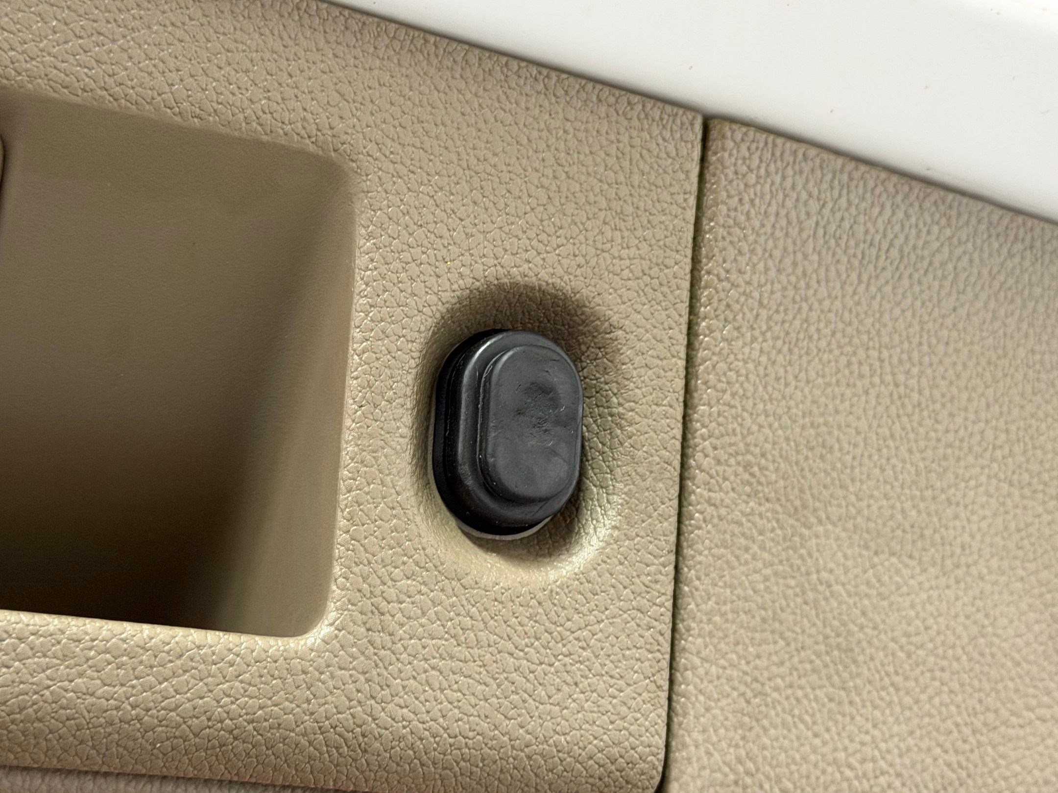 Used 2019 Chevrolet Suburban LT image 40