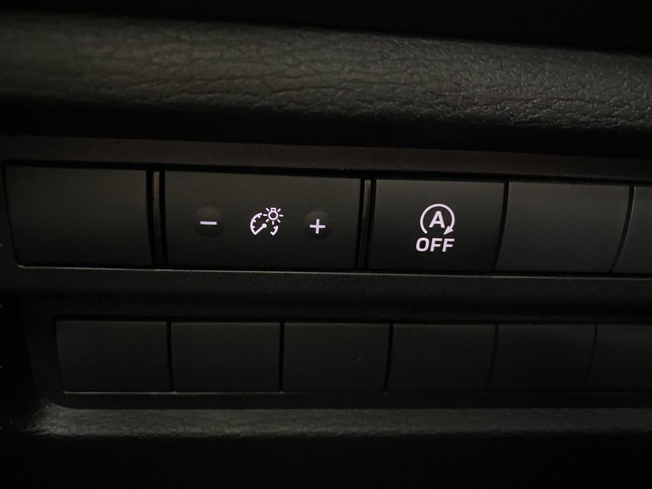 New 2026 Mitsubishi Outlander ES image 13