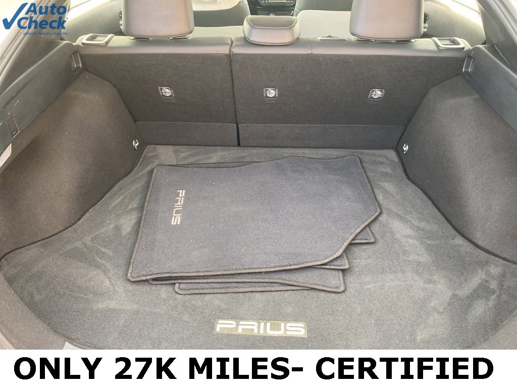 Used 2020 Toyota Prius XLE w/ Advanced Technology Package image 13