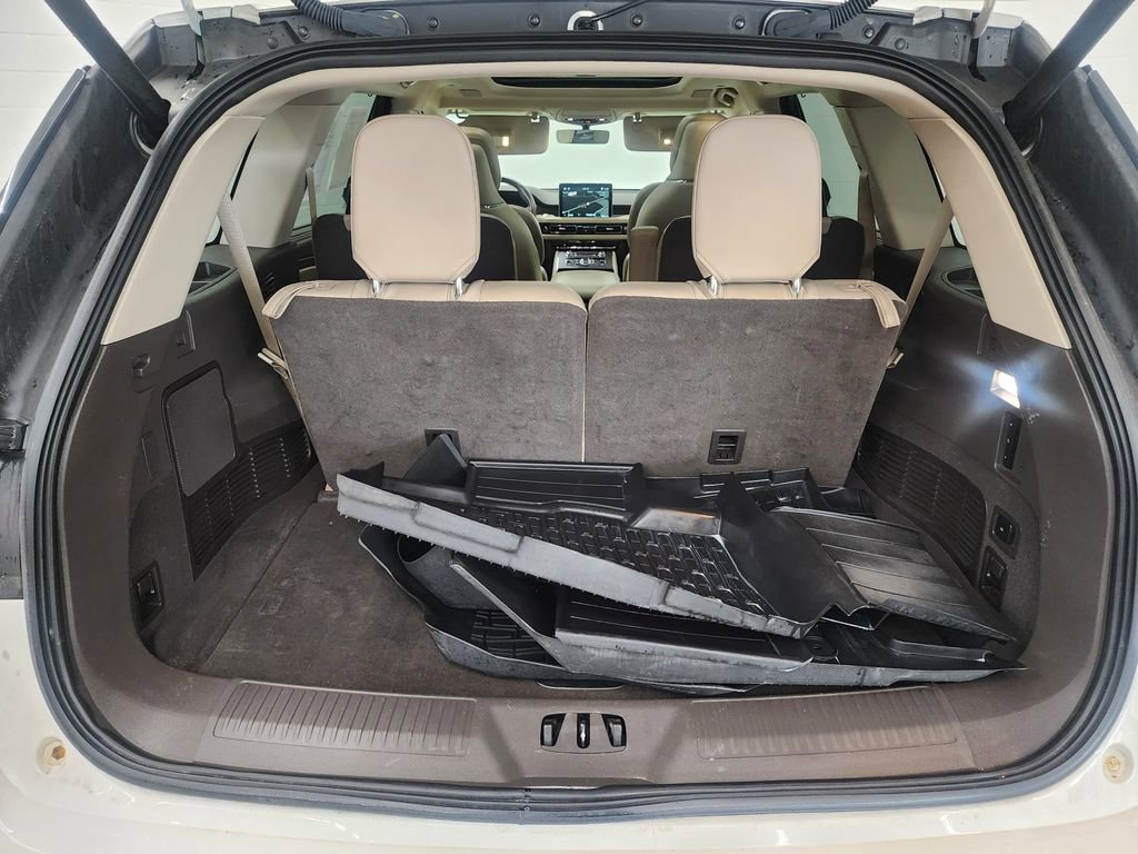 Used 2021 Lincoln Aviator Reserve w/ Equipment Group 202A AWD/4WD image 29