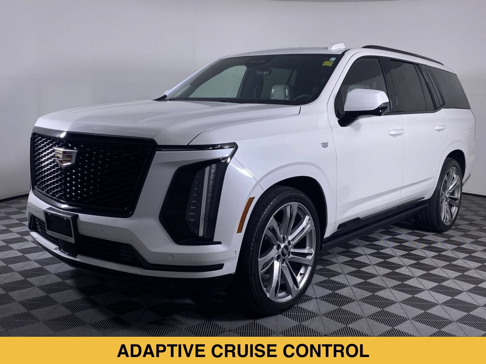 Certified 2025 Cadillac Escalade Sport Platinum w/ LPO, Floor Liner Package AWD/4WD image 19