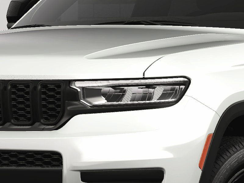 New 2025 Jeep Grand Cherokee L Altitude image 13