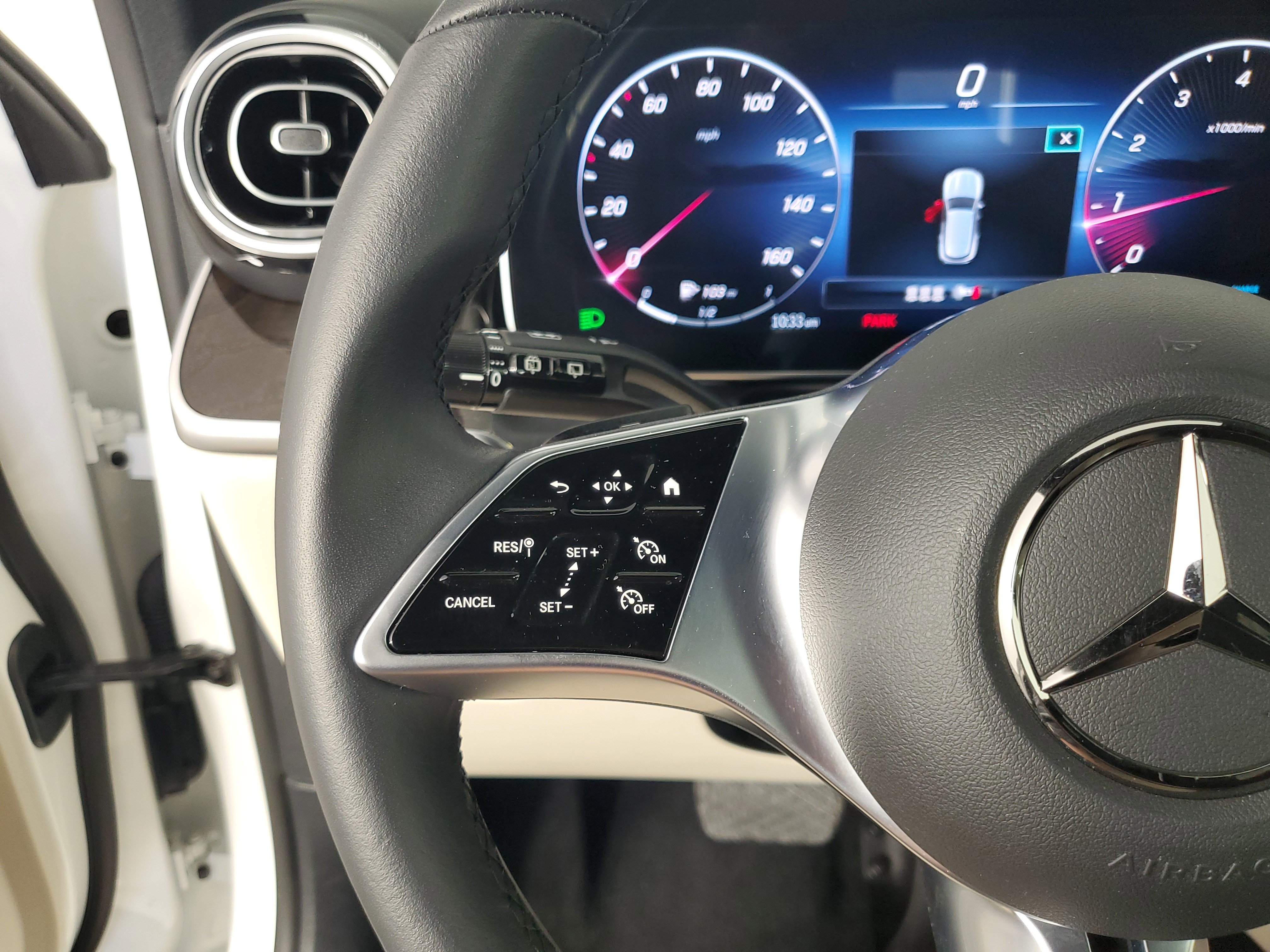 Used 2023 Mercedes-Benz GLC 300 image 23