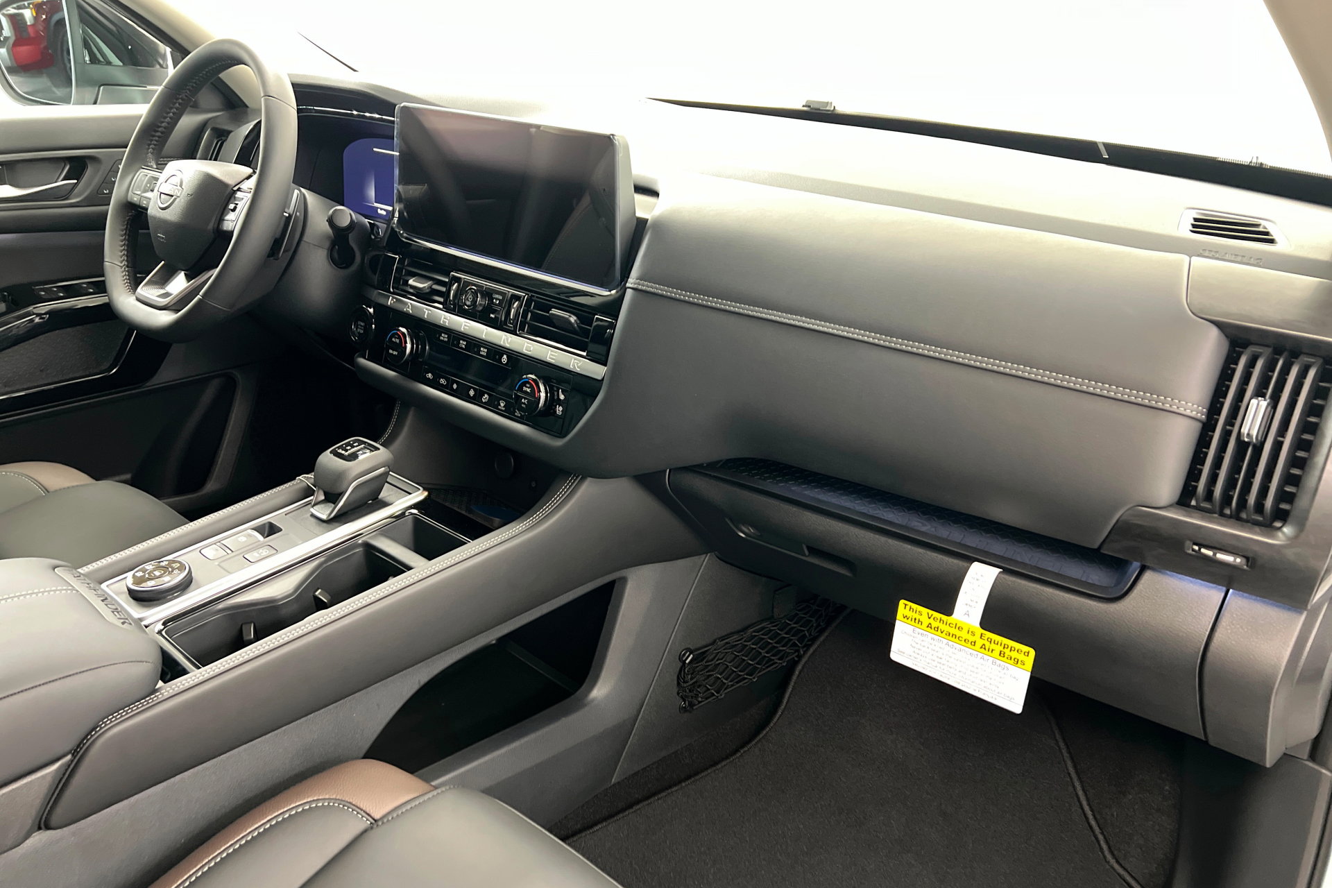 New 2026 Nissan Pathfinder Platinum image 25