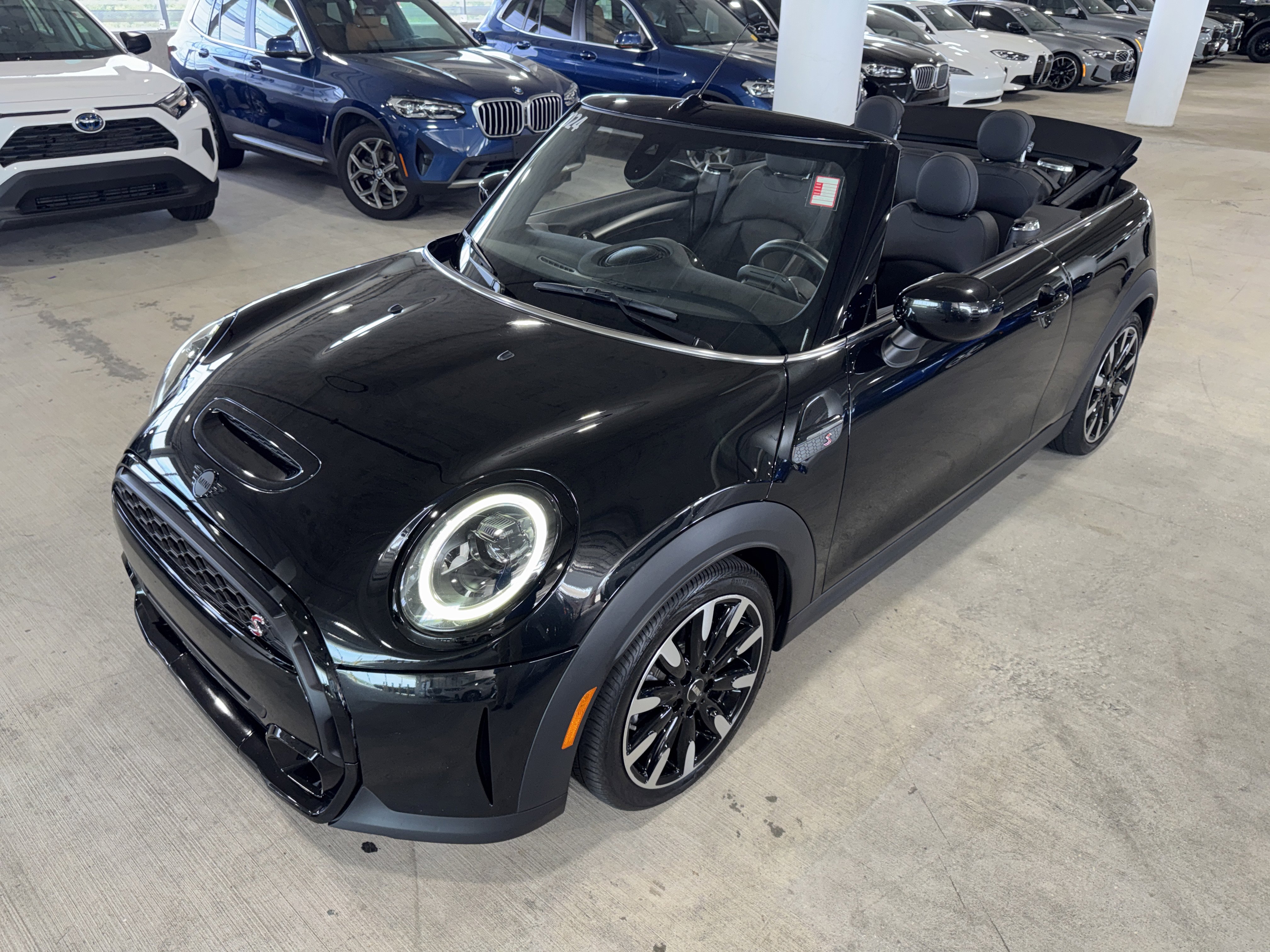 Used 2024 MINI Cooper S FWD image 32