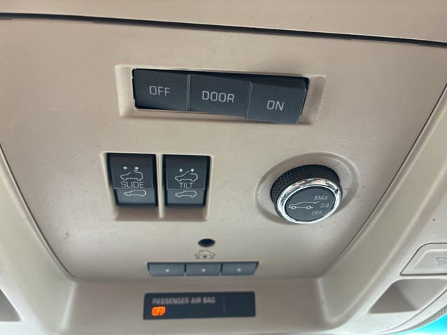 Used 2017 Chevrolet Tahoe LT AWD/4WD image 36