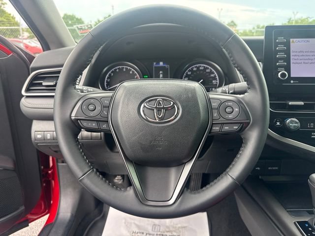Used 2024 Toyota Camry SE w/ Convenience Package FWD image 28