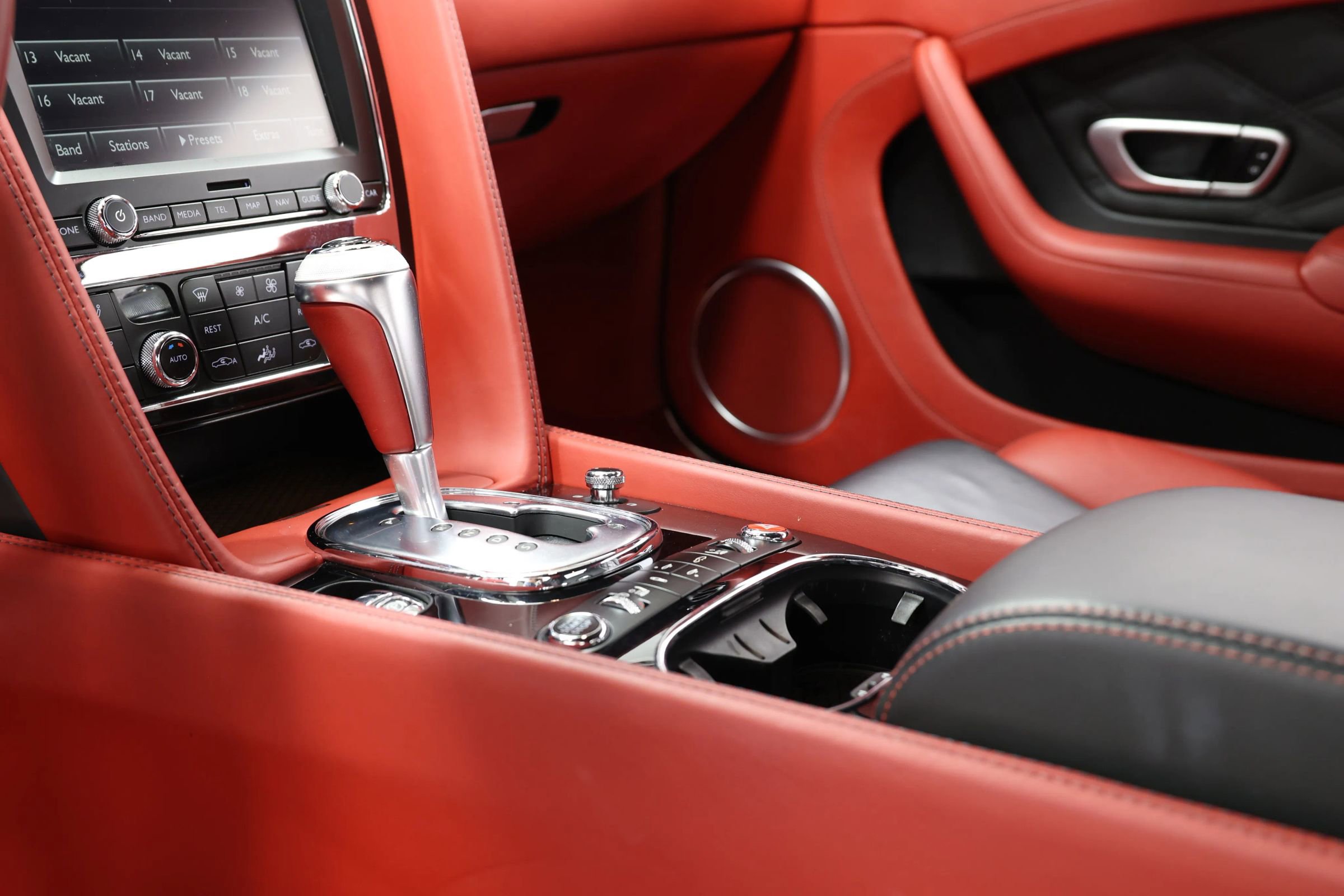 Used 2013 Bentley Continental GT image 36