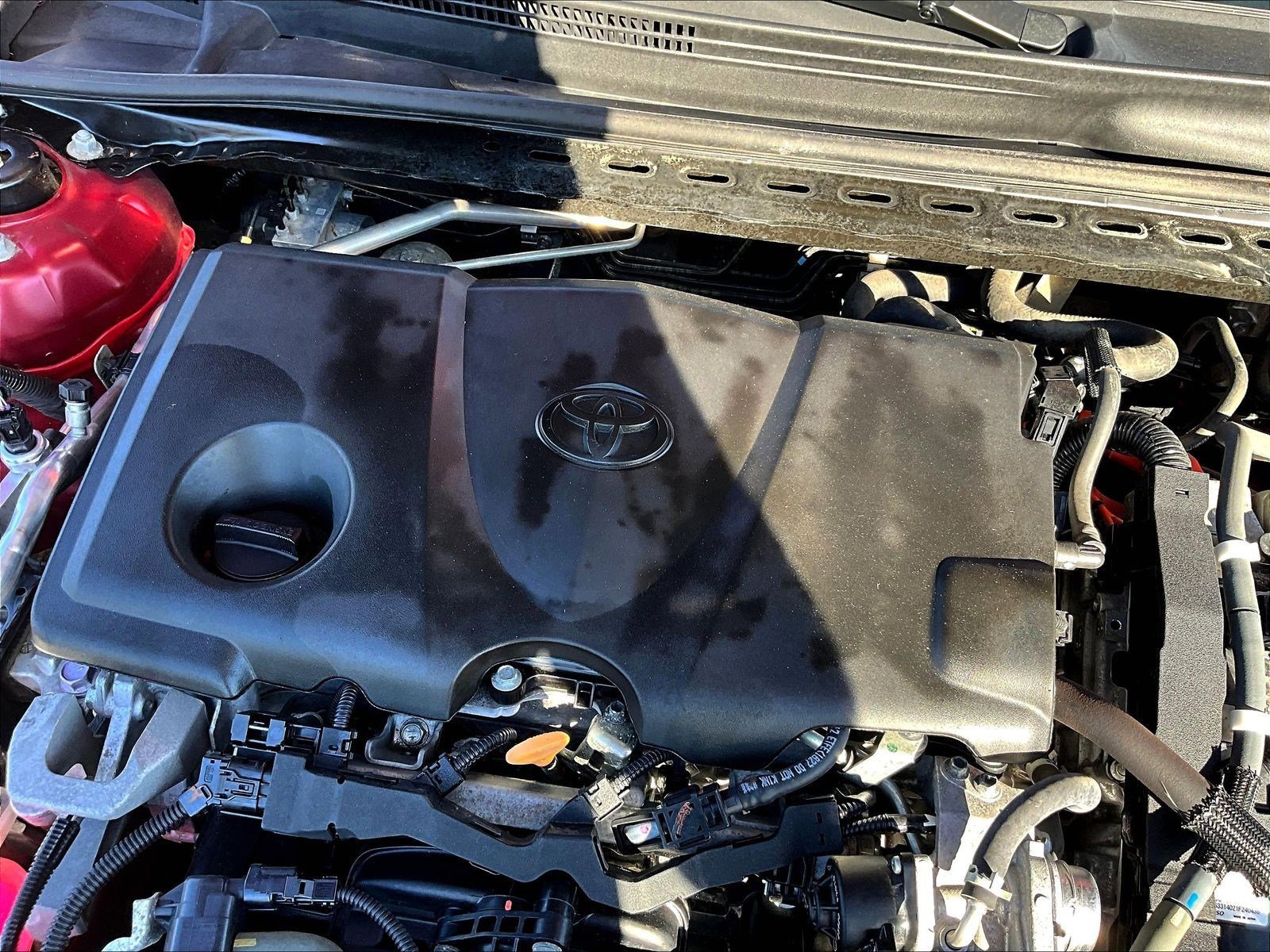 Used 2022 Toyota Camry XLE w/ Cold Weather Package FWD image 31