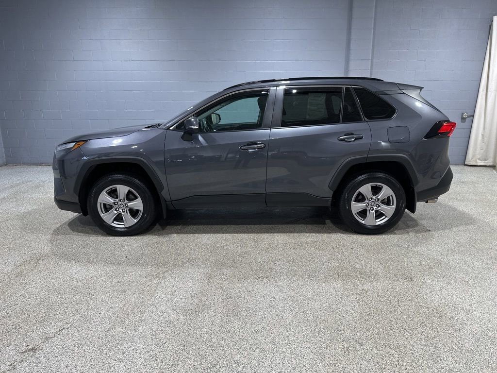 Certified 2022 Toyota RAV4 XLE w/ Convenience Package image 5