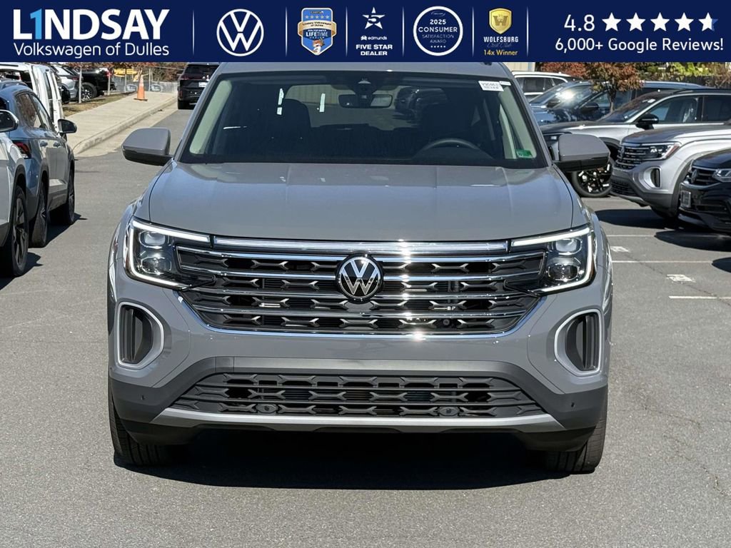 New 2026 Volkswagen Atlas SE image 2