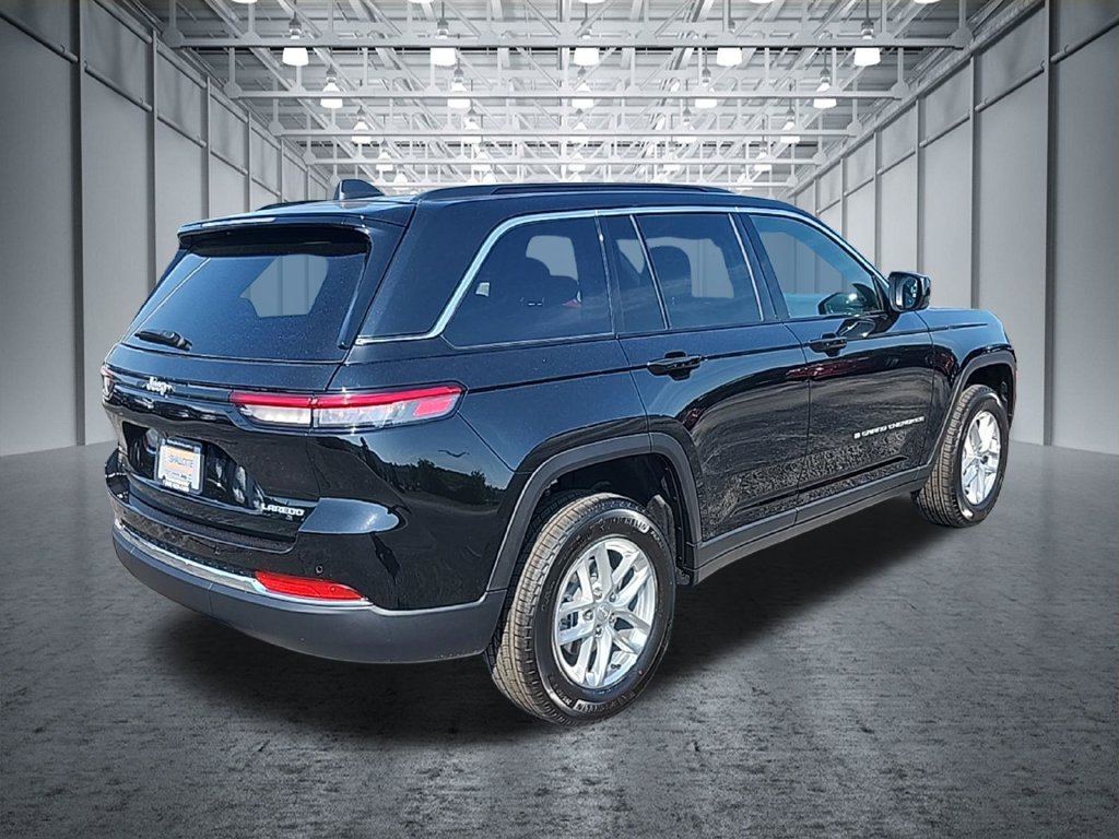 New 2026 Jeep Grand Cherokee Laredo X RWD image 31